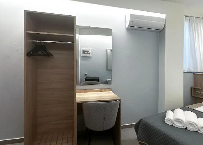 Rodosrooms 公寓
